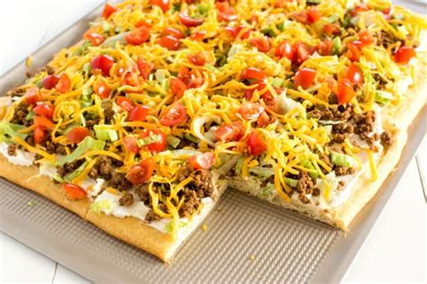taco-pizza-recipe-food-fanatic image