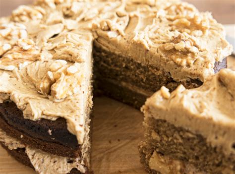 coffee-walnut-layer-cake-nuvia image