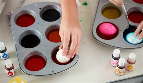 how-to-dye-eggs-with-food-coloring-wilton-blog image