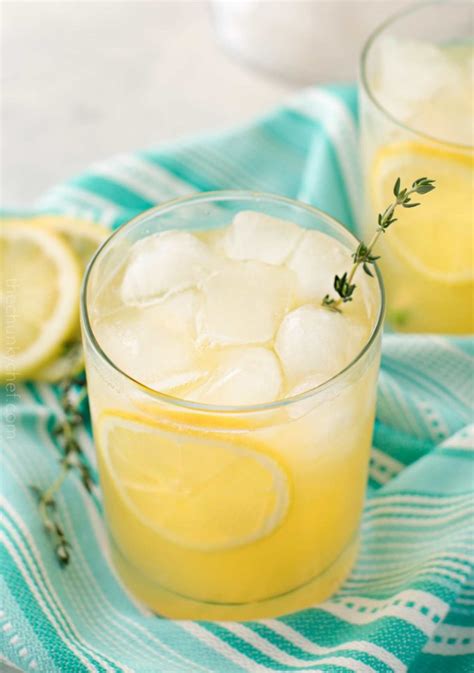 summer-peach-lemonade-recipe-the-chunky-chef image