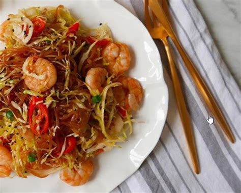 shrimp-and-cabbage-salad-miracle-noodle image
