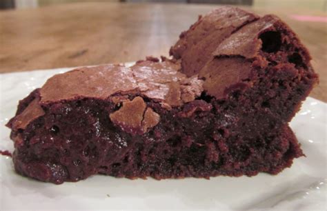 the-best-flourless-chocolate-cake-aka-fallen-chocolate image