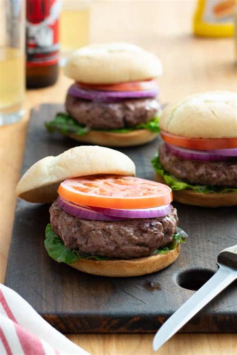 steak-burgers-so-flavorful-cookthestory image