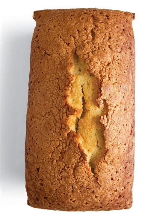 elvis-presleys-pound-cake-saveur image