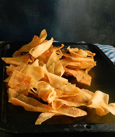 wonton-chips-baked-or-fried-frugal-hausfrau image