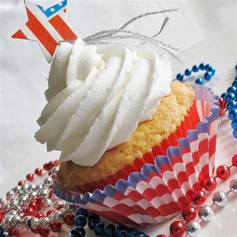 white-cake-frosting-ii-yum-taste image