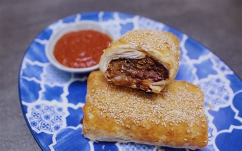 caramelised-onion-sausage-rolls-recipe-my-market image