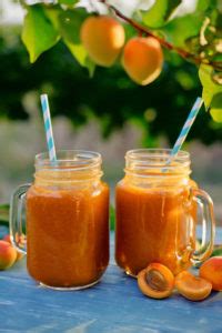 apricot-orange-breakfast-smoothie-discovery-eye image