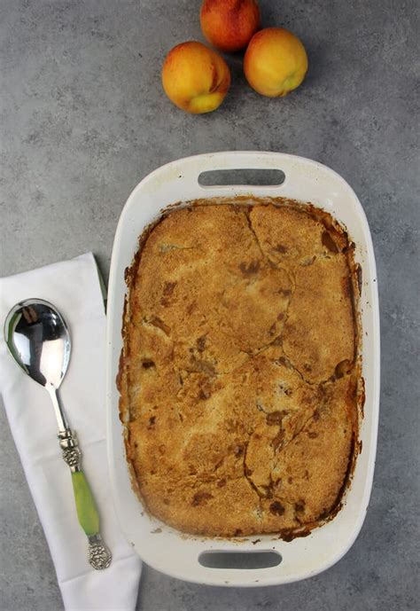 peach-cobbler-easy-and-so-so-good-southern-food image