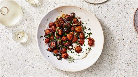 tiny-potatoes-with-sour-cream-and-onions-recipe-bon image