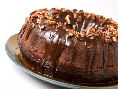 recipe-pecan-dipped-chocolate-cake-duncan-hines-canada image