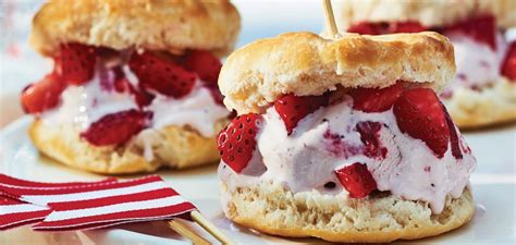 strawberry-shortcake-ice-cream-sandwiches-sobeys-inc image
