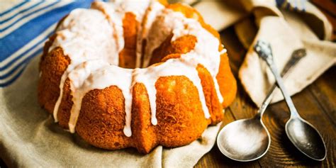 paula-deens-lemon-sour-cream-pound-cake image