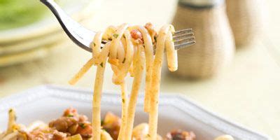 chicken-bolognese-italian-recipes-dinner-pasta image