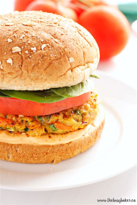 grilled-turkey-burgers-with-spinach-and-sriracha-mayo image