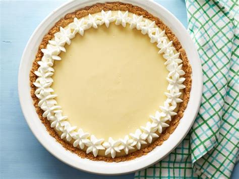 how-to-make-banana-cream-pie-food-network image