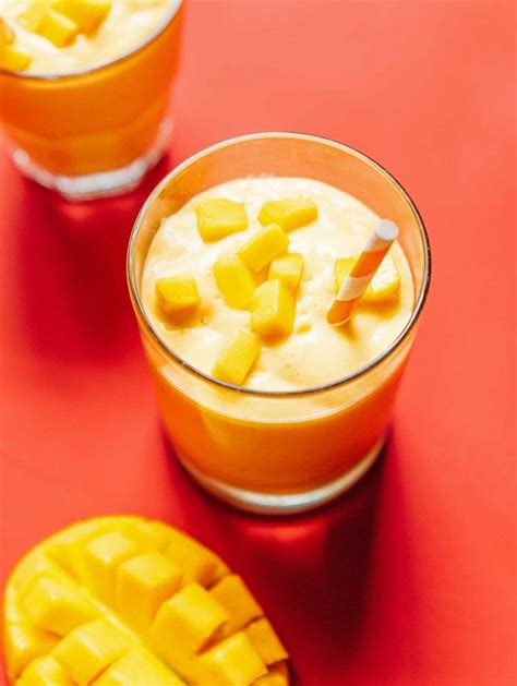 the-best-mango-smoothie-recipe-3-ingredients-live image