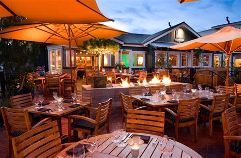 12-oc-restaurants-with-amazing-outdoor-dining image