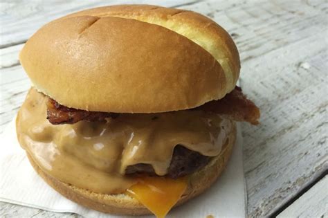 peanut-butter-bacon-burger-recipe-forkingspoon image