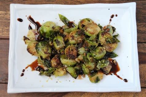 lemon-garlic-brussels-sprouts-with-balsamic-glaze image