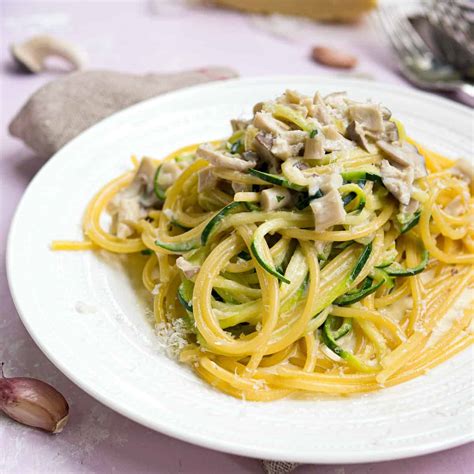 simple-creamy-pasta-with-oyster-mushrooms-zoodles image