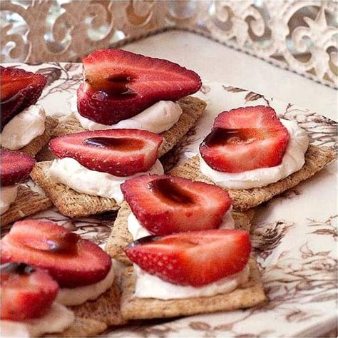 strawberry-balsamic-cream-cheese-bites-lanas-cooking image