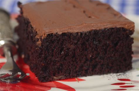 chocolate-banana-cake-recipe-video image