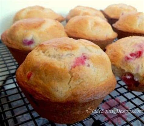 currant-muffins-recipe-a-family-favorite-breakfast image