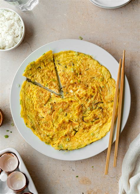 vietnamese-egg-omelet-trung-chien-balance-with-jess image