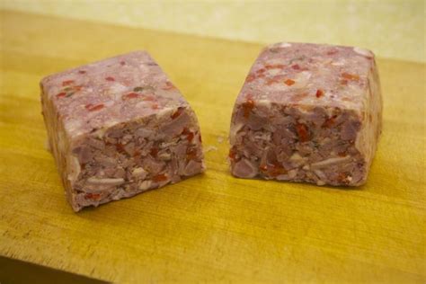 homemade-souse-meat-hog-head-cheese-recipe-thefoodxp image