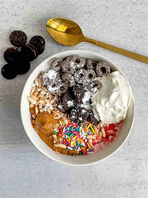 jello-yogurt-bowl-the-best-healthy-snack-lauren-fit image