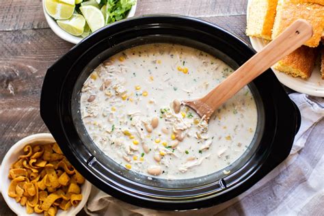 slow-cooker-white-chicken-chili image