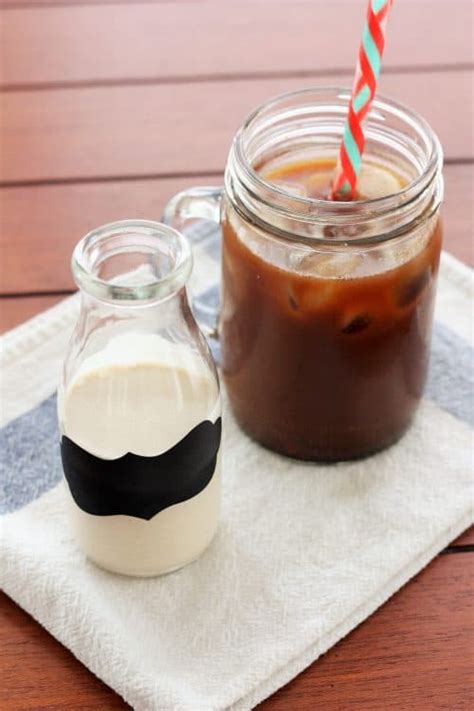 homemade-sugar-free-coffee-creamer-paleo-coffee image