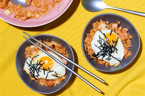 kimchi-fried-rice-korean-comfort-food-the-new image