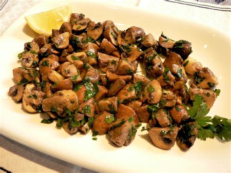 champignons-la-grecque-flexitarian-kitchen image