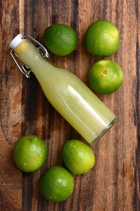 how-to-juice-a-lime-6-methods-with-alphafoodie image