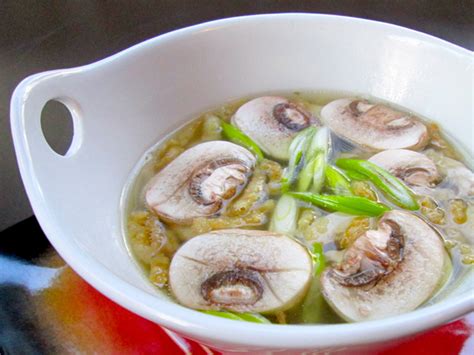 benihana-japanese-onion-soup-recipe-copycat-top image