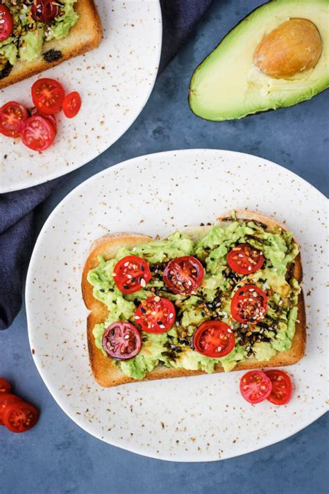 avocado-toast-with-balsamic-glaze-cooking-up-memories image