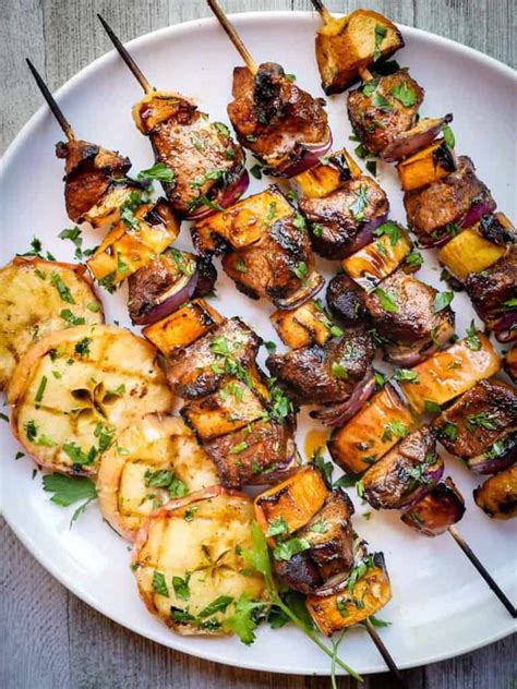 grilled-apple-and-pork-kabobs-the-sophisticated-caveman image