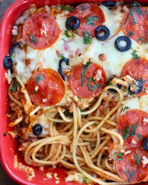 supreme-spaghetti-pizza-casserole-slice-of-jess image