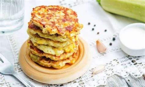 buttermilk-corn-fritters-moms-who-think image
