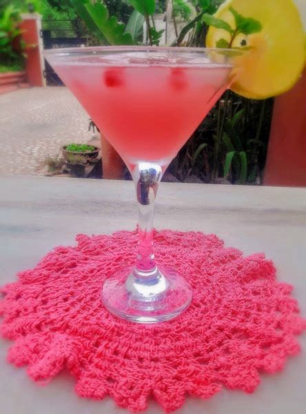 how-to-make-pomegranate-iced-tea-wordsmith-kaur image