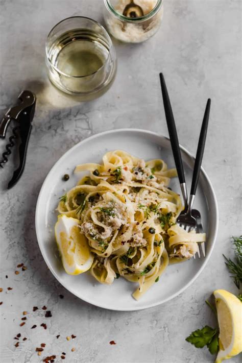 20-minute-spicy-crab-pasta-video-well-seasoned image
