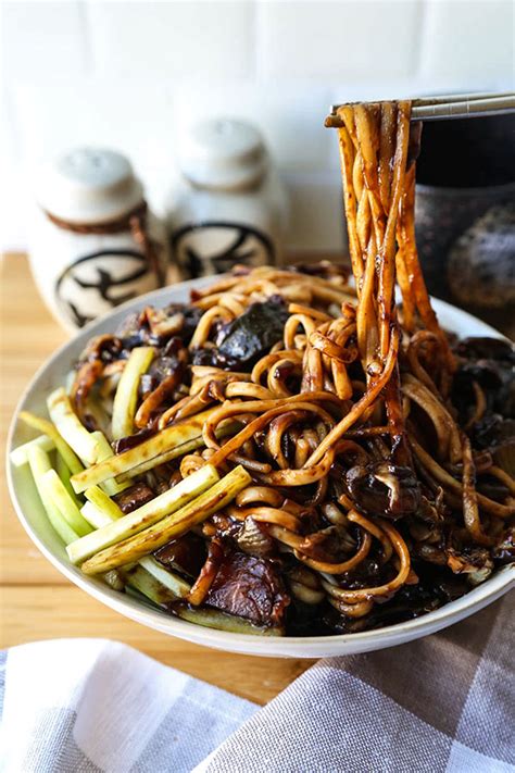vegan-jajangmyeon-korean-noodles-with-black-bean-sauce image