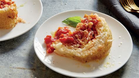 tomato-basil-and-melty-mozzarella-baked-rice-etalk image