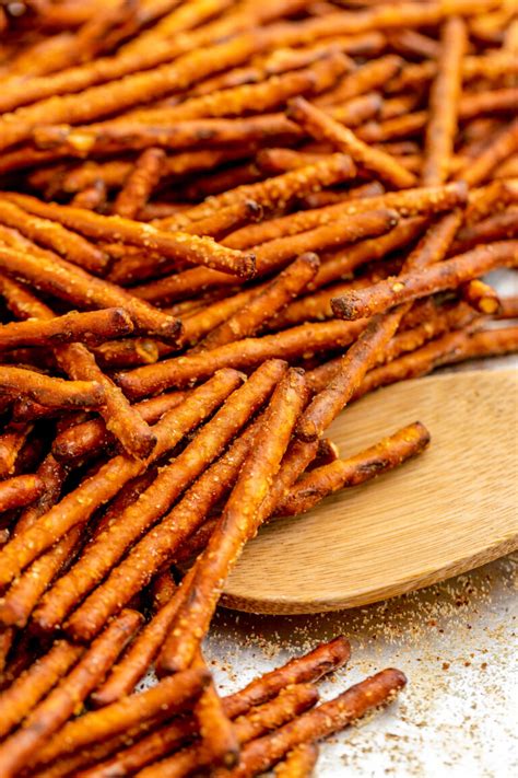 homemade-honey-mustard-pretzels-the-novice-chef image