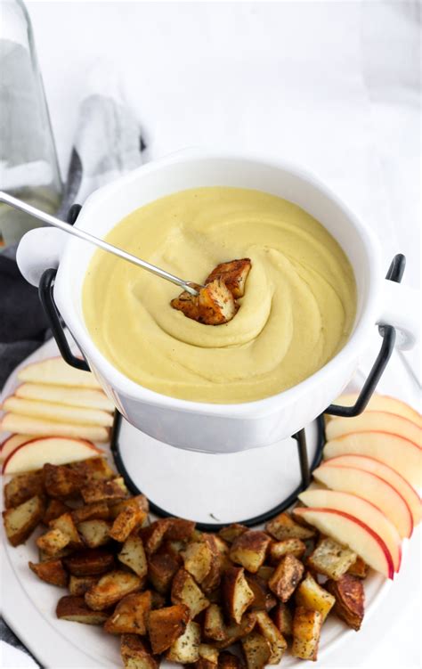 vegan-fondue-with-whiskey-easy-gluten-free-delicous image