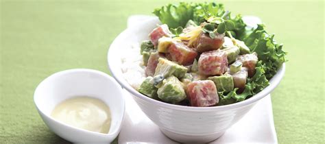 fresh-tuna-and-avocado-bowl-with-wasabi-sauce-recipes-sb image