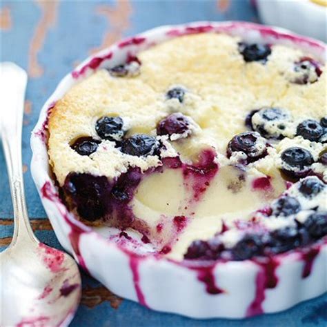 blueberry-clafoutis-recipe-chatelainecom image