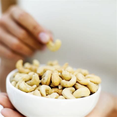 what-is-a-replacement-for-cashews-in-recipes-if-i-am image